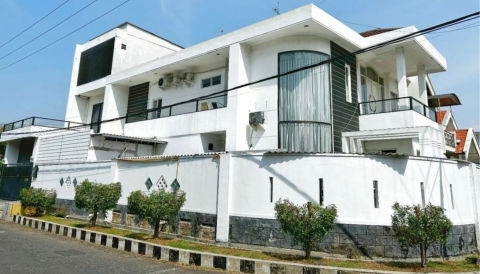 Dijual Rumah Dharmahusada Indah Utara